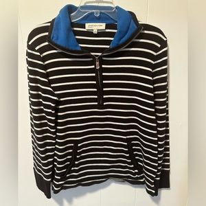 Ladies pullover with zip top.